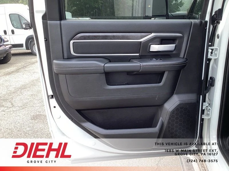 Used 2024 White Ram Big Horn image 17