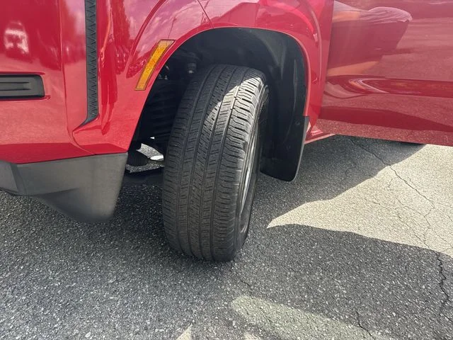 Used 2022 Red Nissan S image 30