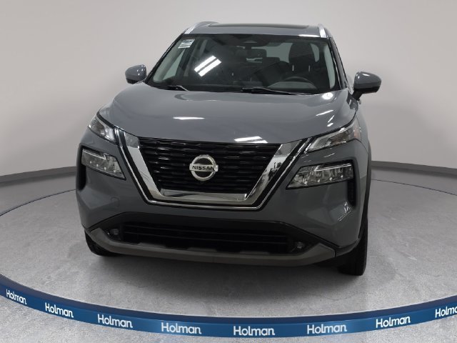 Used 2021 Gray Nissan SL image 3