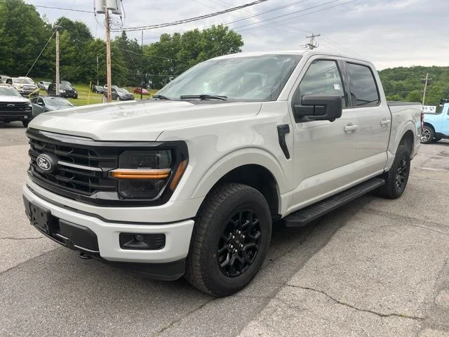 Used 2024  Ford XLT image 10