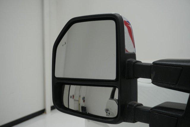 Used 2024 STAR WHITE METALLIC TRI-COAT Ford Limited image 15