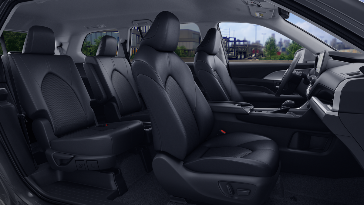 New 2026 Midnight Black Metallic Toyota XLE image 20