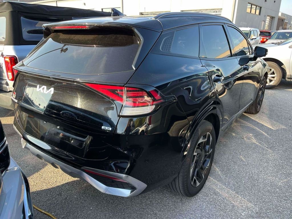 Used 2023 Black Kia SX-Prestige image 2