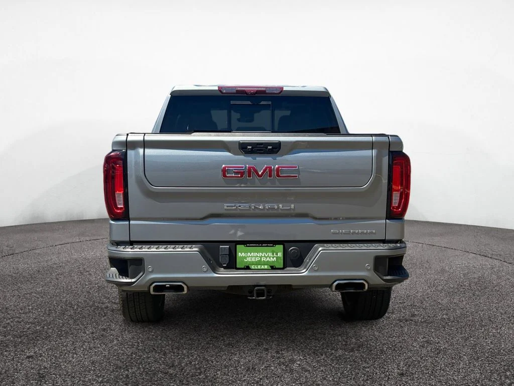 Used 2023 Silver GMC Denali image 4