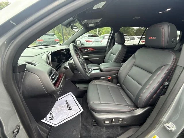 Used 2024 Gray Chevrolet Z71 image 12