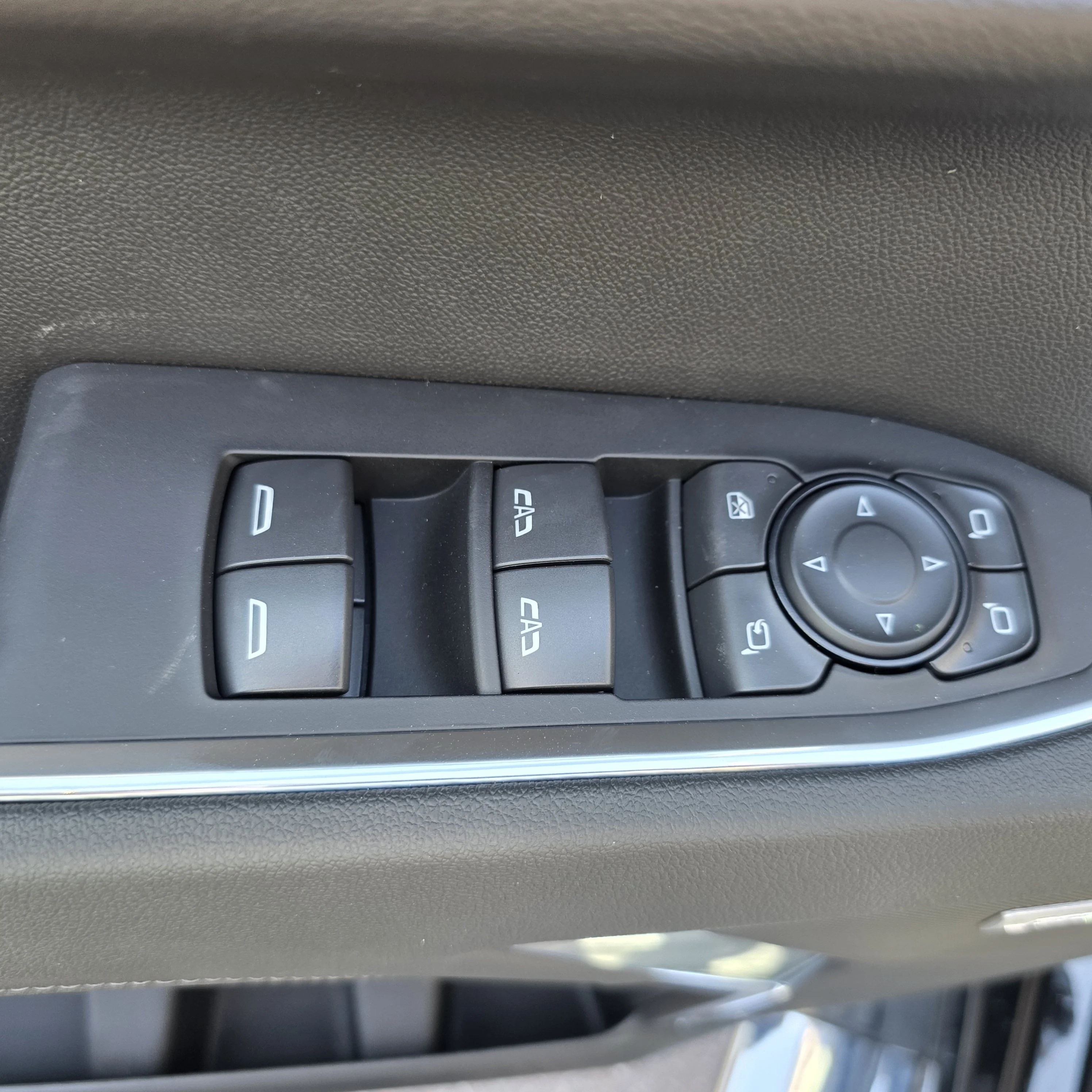 2026 GMC Sierra 1500 SLT - Photo 19
