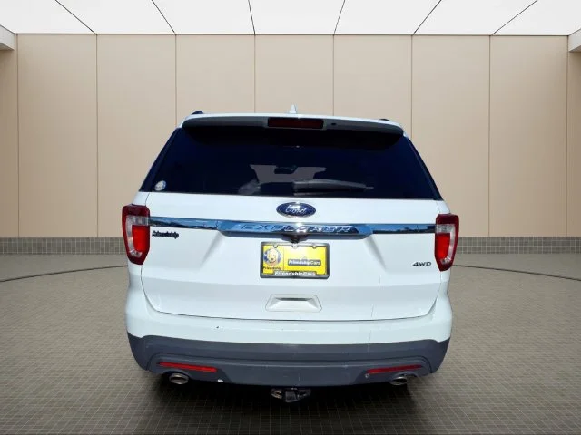 Used 2016 White Ford Base image 7