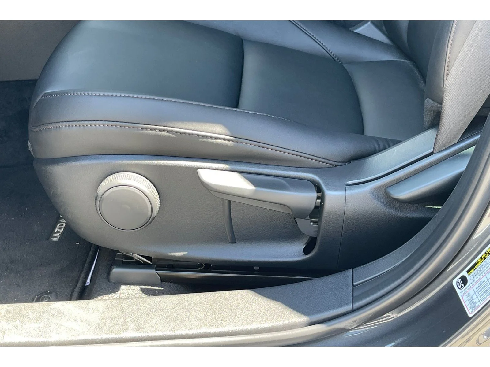 Used 2025 Machine Gray Metallic Mazda Select image 14