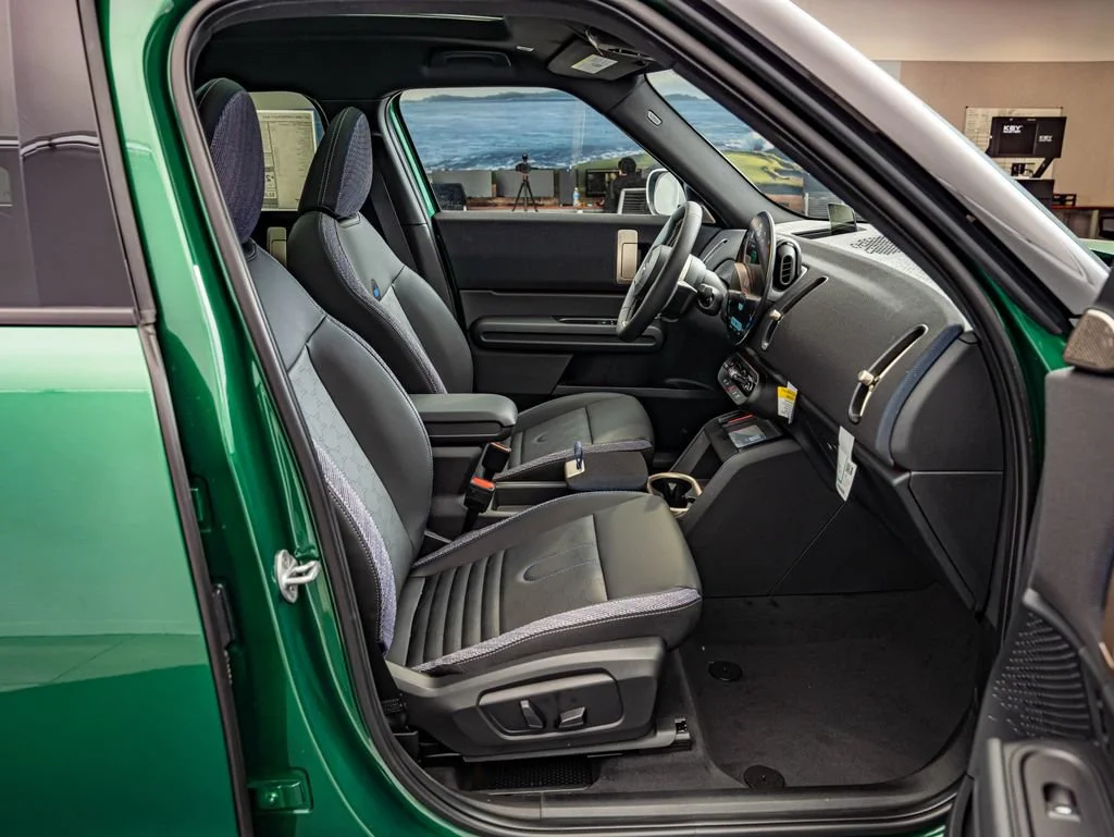 New 2027 British Racing Green MINI Iconic image 34