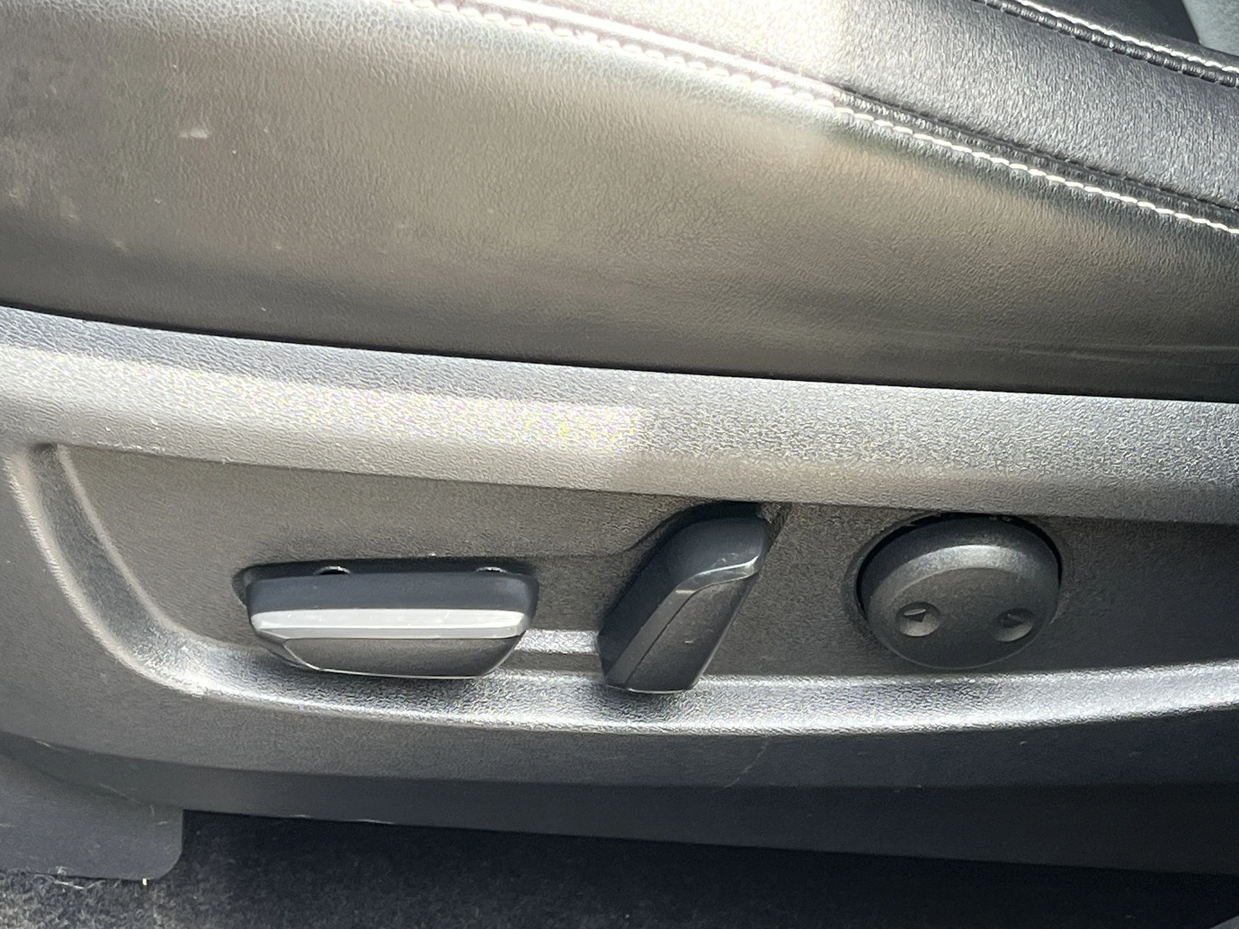 Used 2019 Graphite Shadow INFINITI LUXE image 20
