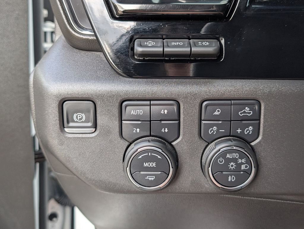 Used 2025 White Chevrolet ZR2 image 16