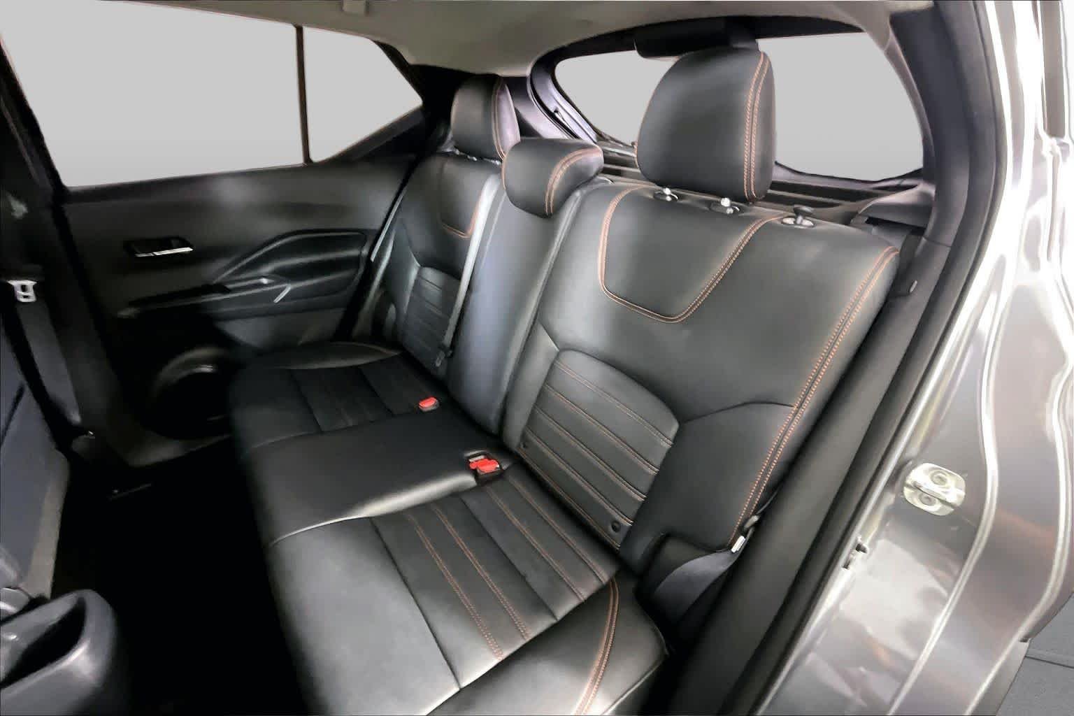 Used 2019 Gun Metallic Nissan SR image 18