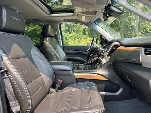 2020 GMC Yukon Denali - Photo 26