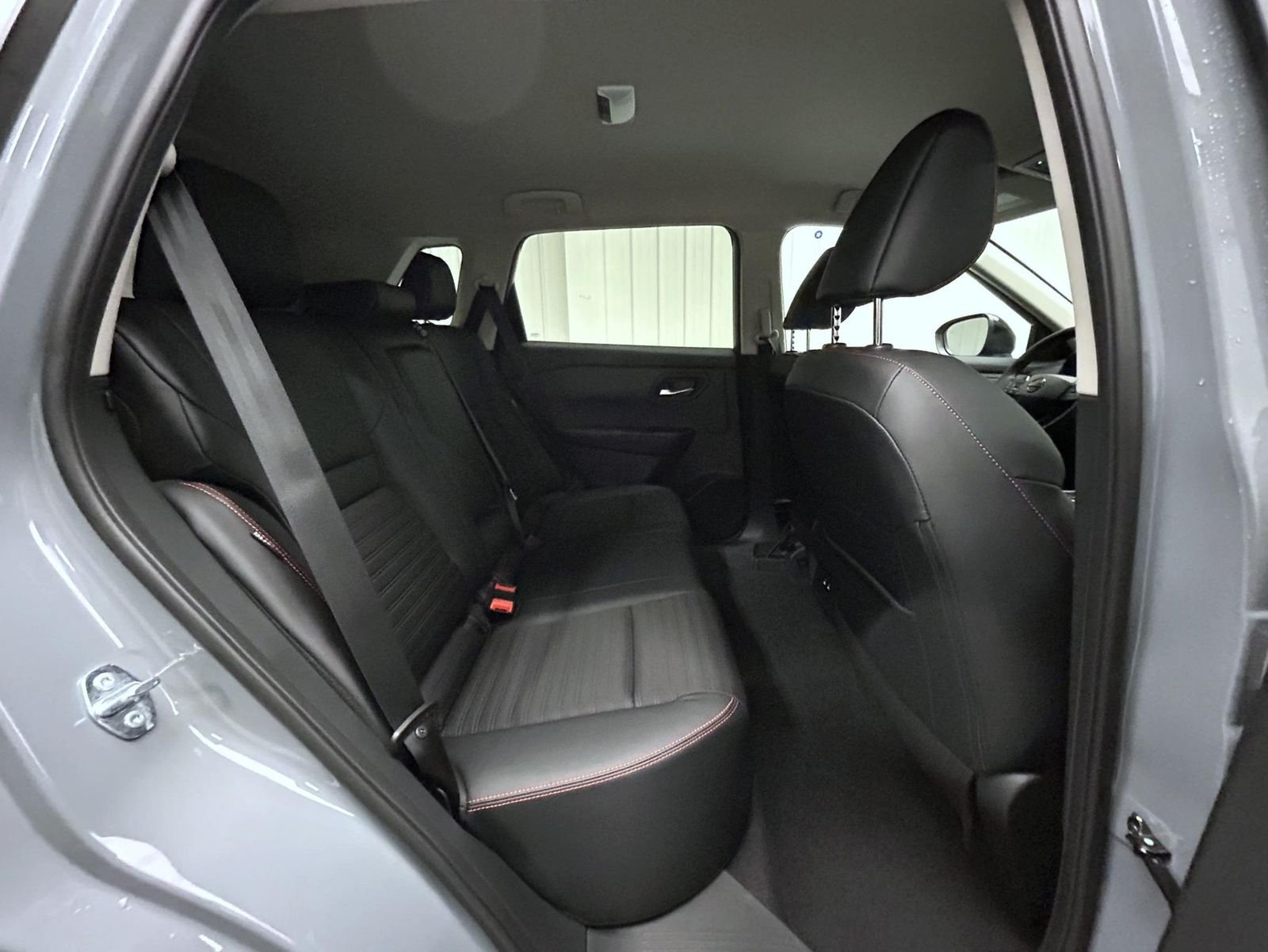 New 2026 Boulder Gray Pearl Nissan Rock Creek image 18