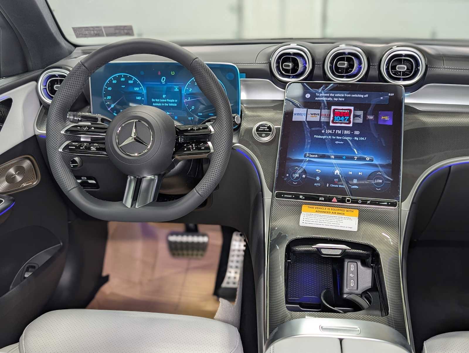 New 2026 Graphite Grey Metallic Mercedes-Benz GLC 300 image 5