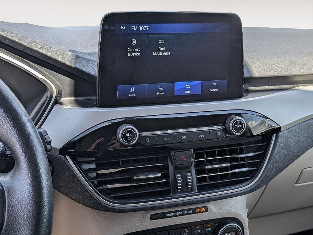 Used 2020 Oxford White Ford SE image 31