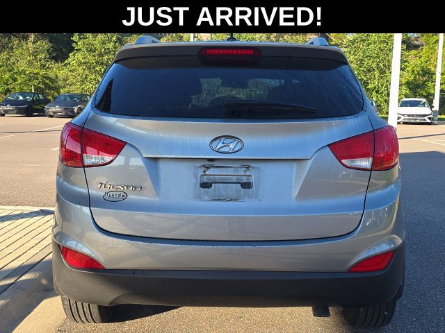 Used 2014 Gray Hyundai SE image 4