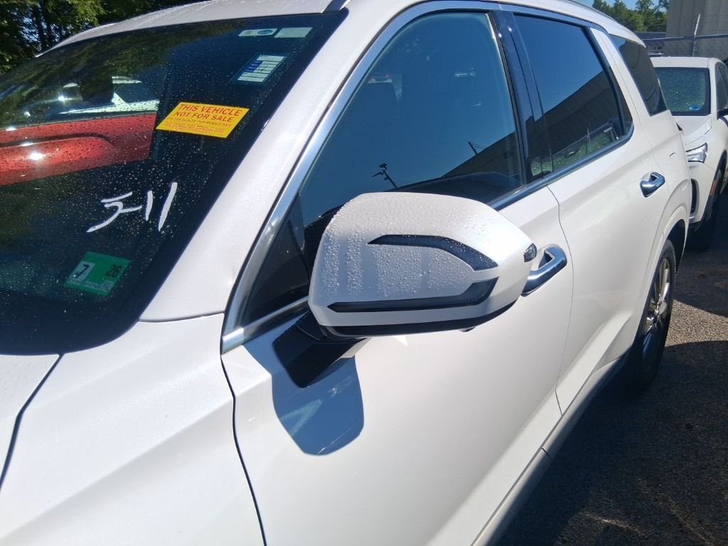 Used 2020 White Hyundai Limited image 9