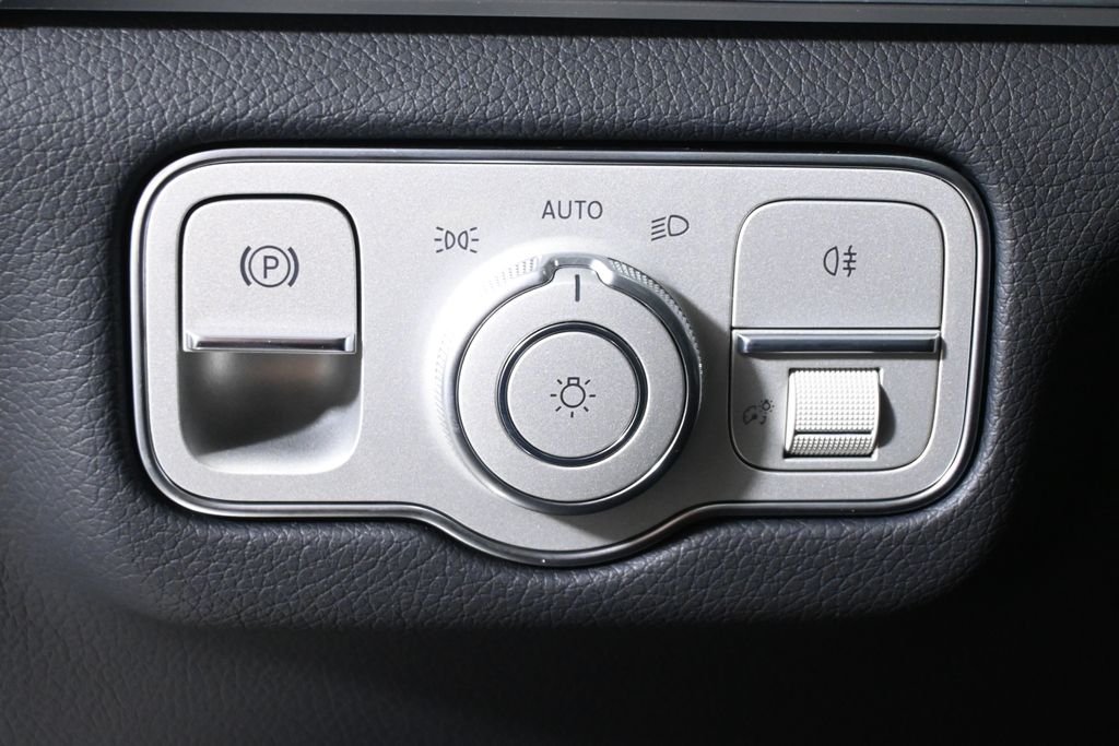New 2026 MANUFAKTUR Moonlight White Magno Mercedes-Benz GLE 450 image 26
