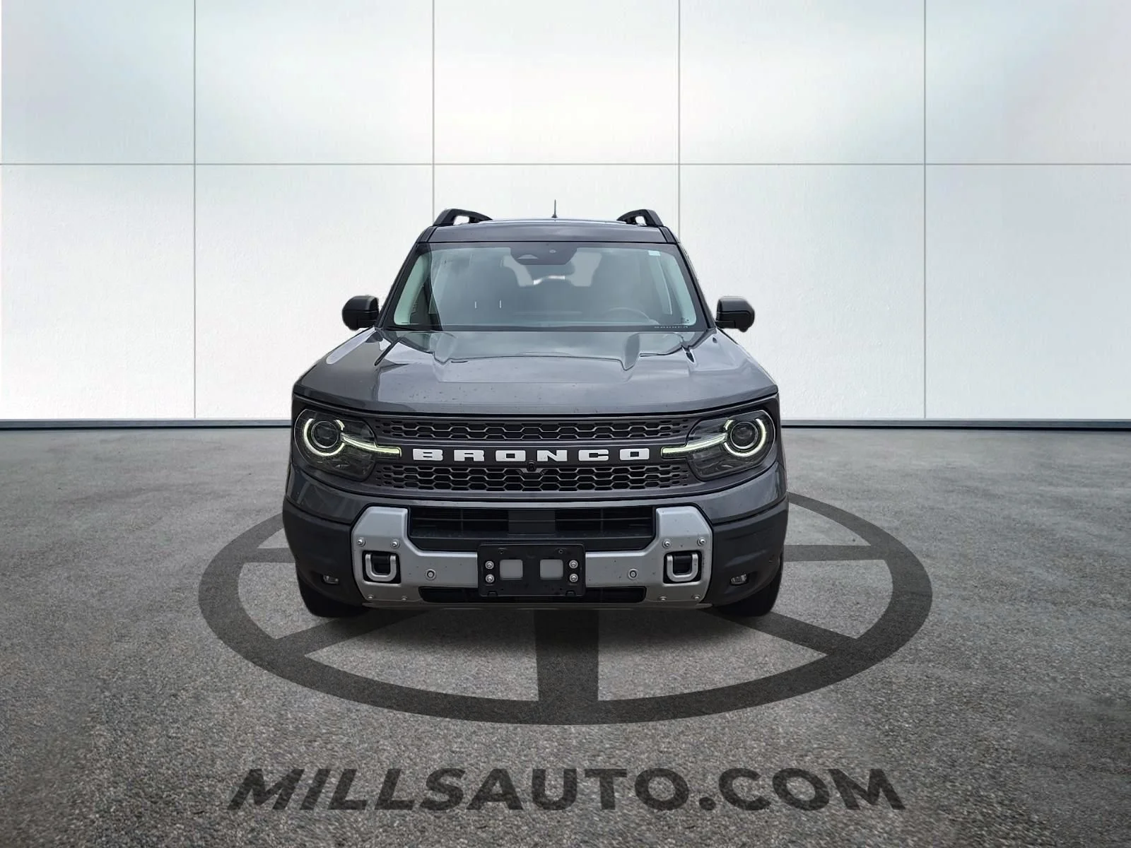 Used 2025 Gray Metallic Ford Badlands image 2