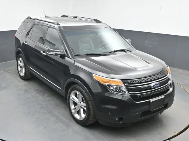 Used 2014 Black Ford Limited image 12