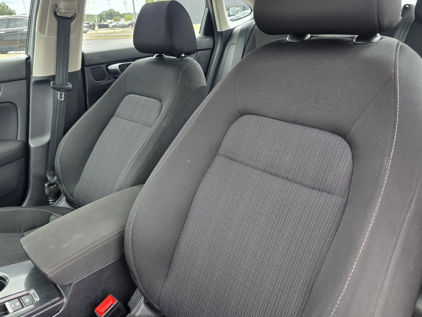 Used 2025  Honda LX image 20