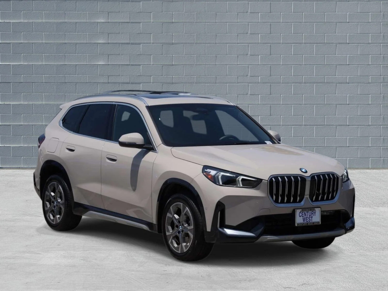 2026 BMW X1 xDrive28i's photo