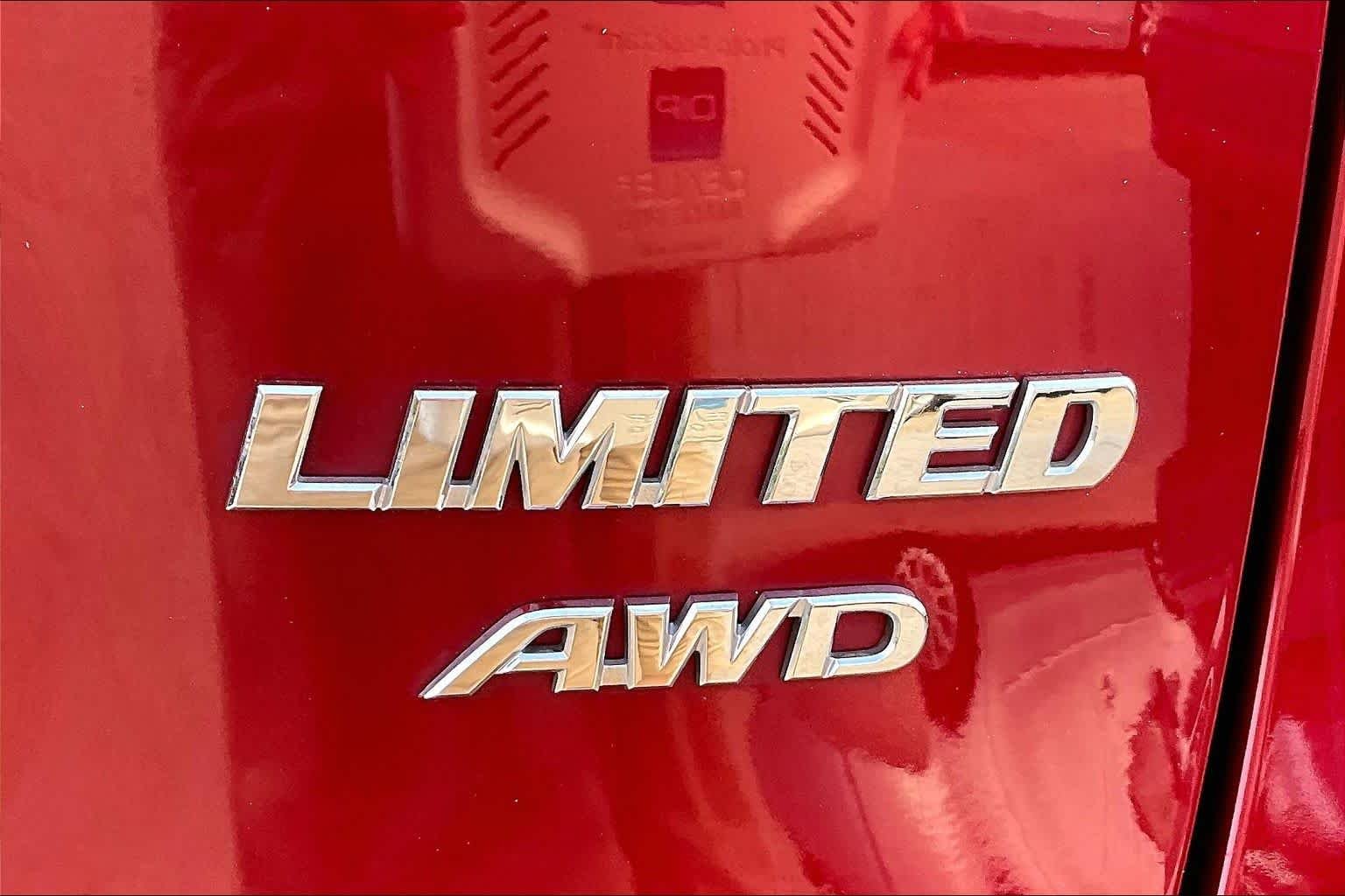 Used 2025 Ruby Flare Pearl Toyota Limited image 9