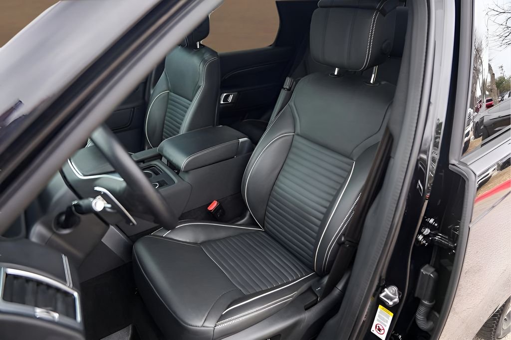 2024 Land Rover Discovery Metropolitan Edition - Photo 10