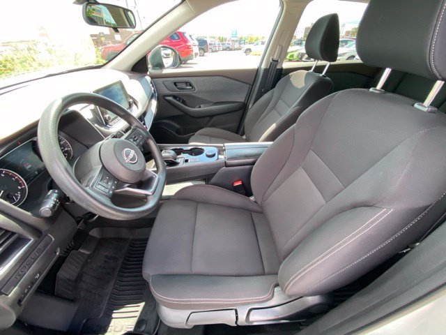 Used 2023 Glacier White Nissan S image 12