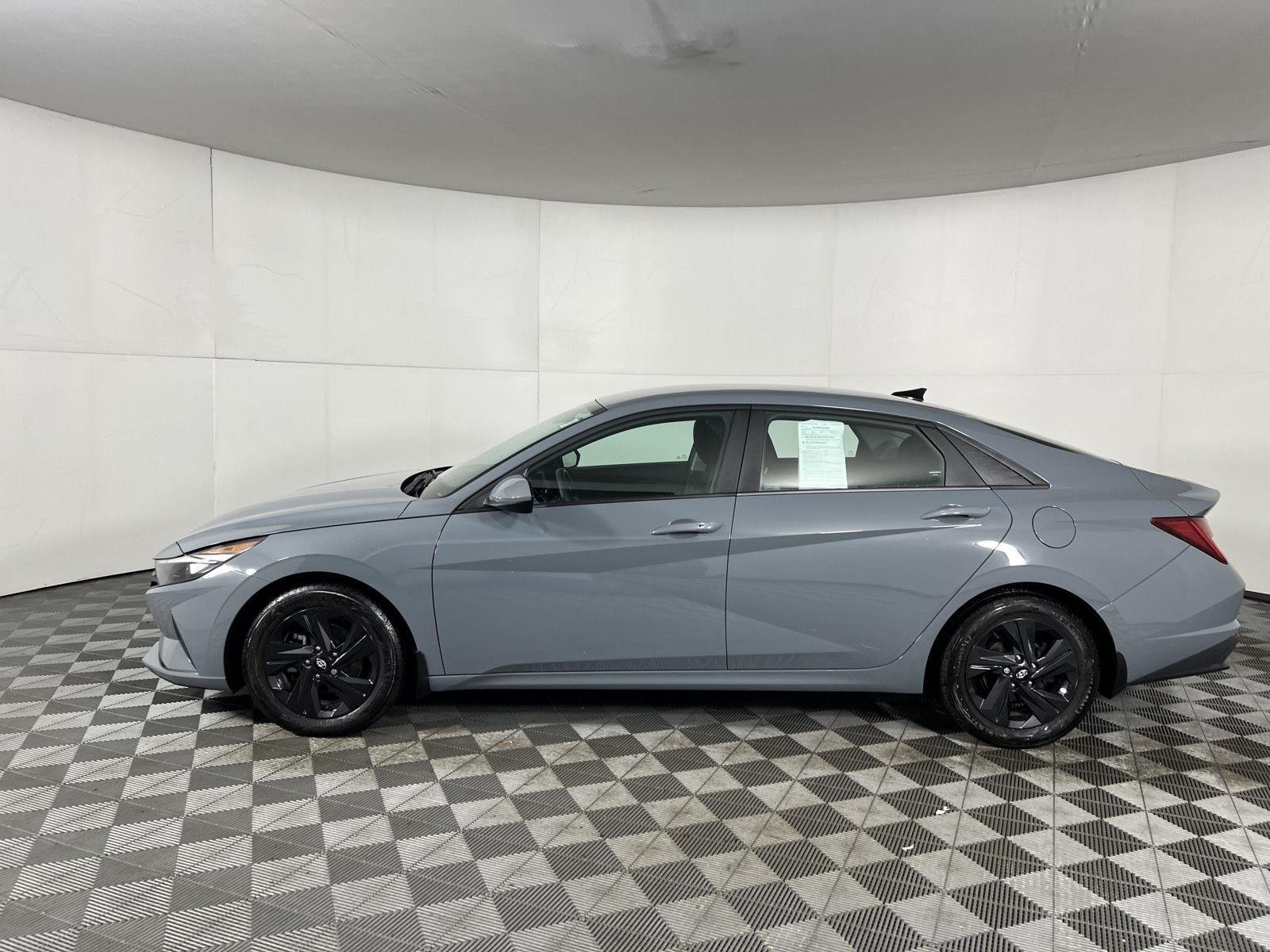 Used 2022 Electric Shadow Hyundai Blue image 38