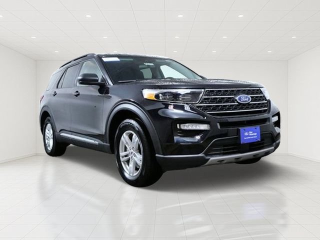 Certified Used 2023 Black Ford XLT image 1