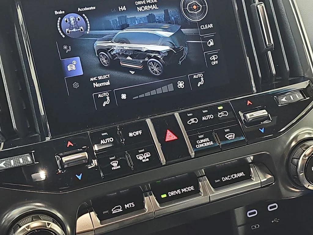 New 2026 Ultra White Lexus F SPORT HANDLING image 23