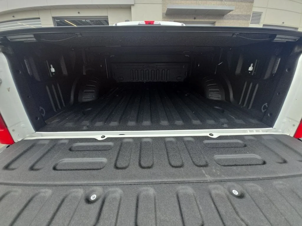 Used 2022 White Ford Lariat image 12