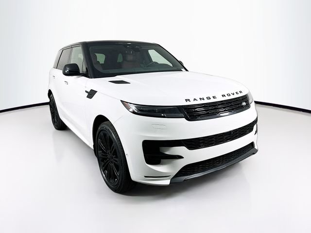 Used 2026  Land Rover Dynamic SE image 3