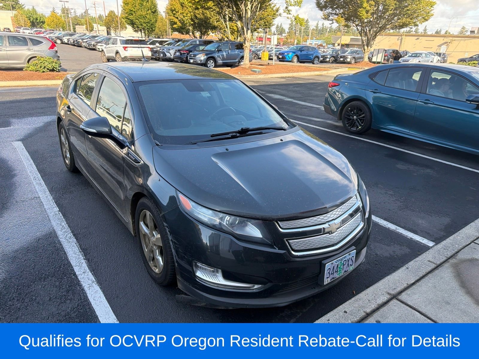 Used 2014 Ashen Gray Metallic Chevrolet Base image 1