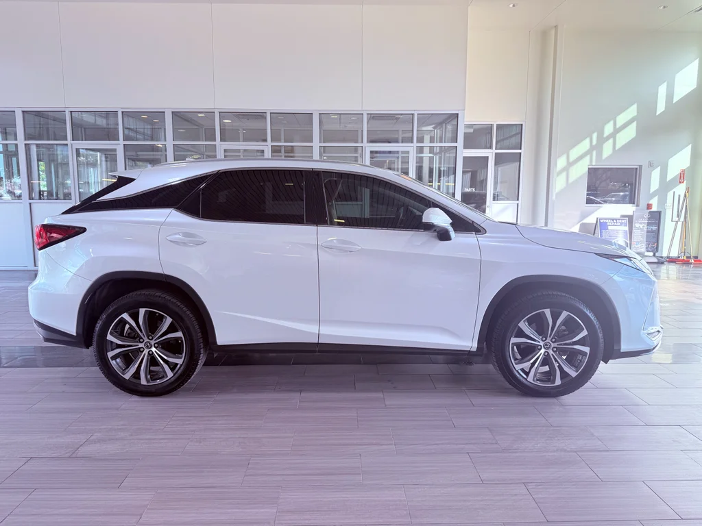 Used 2021 Eminent White Pearl Lexus RX 350 image 4
