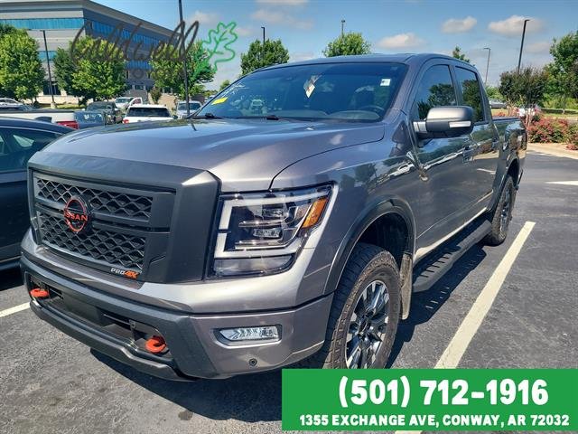 2024 Nissan Titan PRO-4X 4X4 Crew Cab's photo