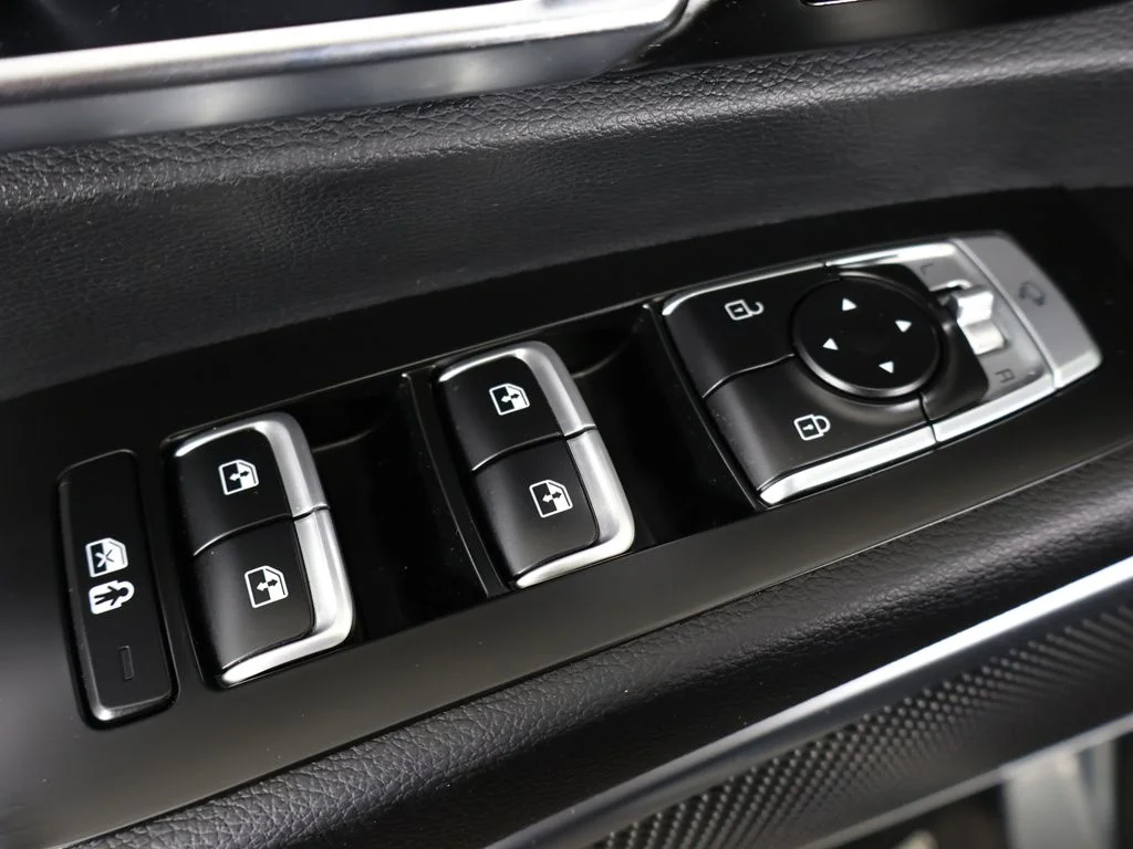 Used 2020 Gray Kia SX image 47