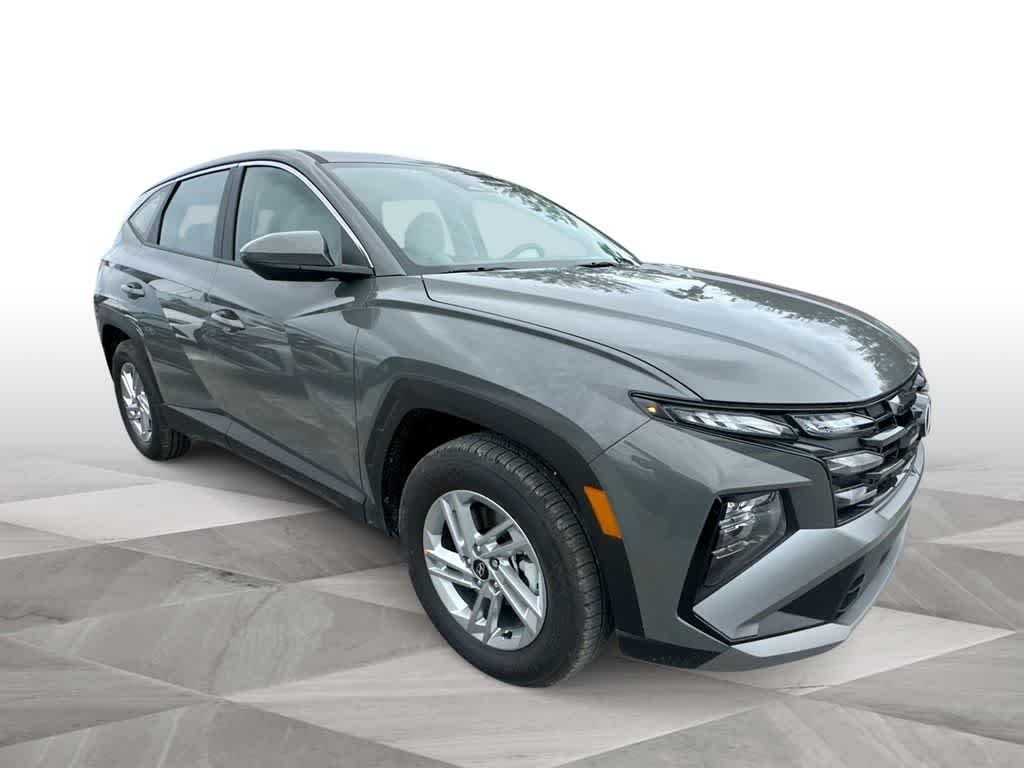 New 2026 Hampton Gray Hyundai SE image 2