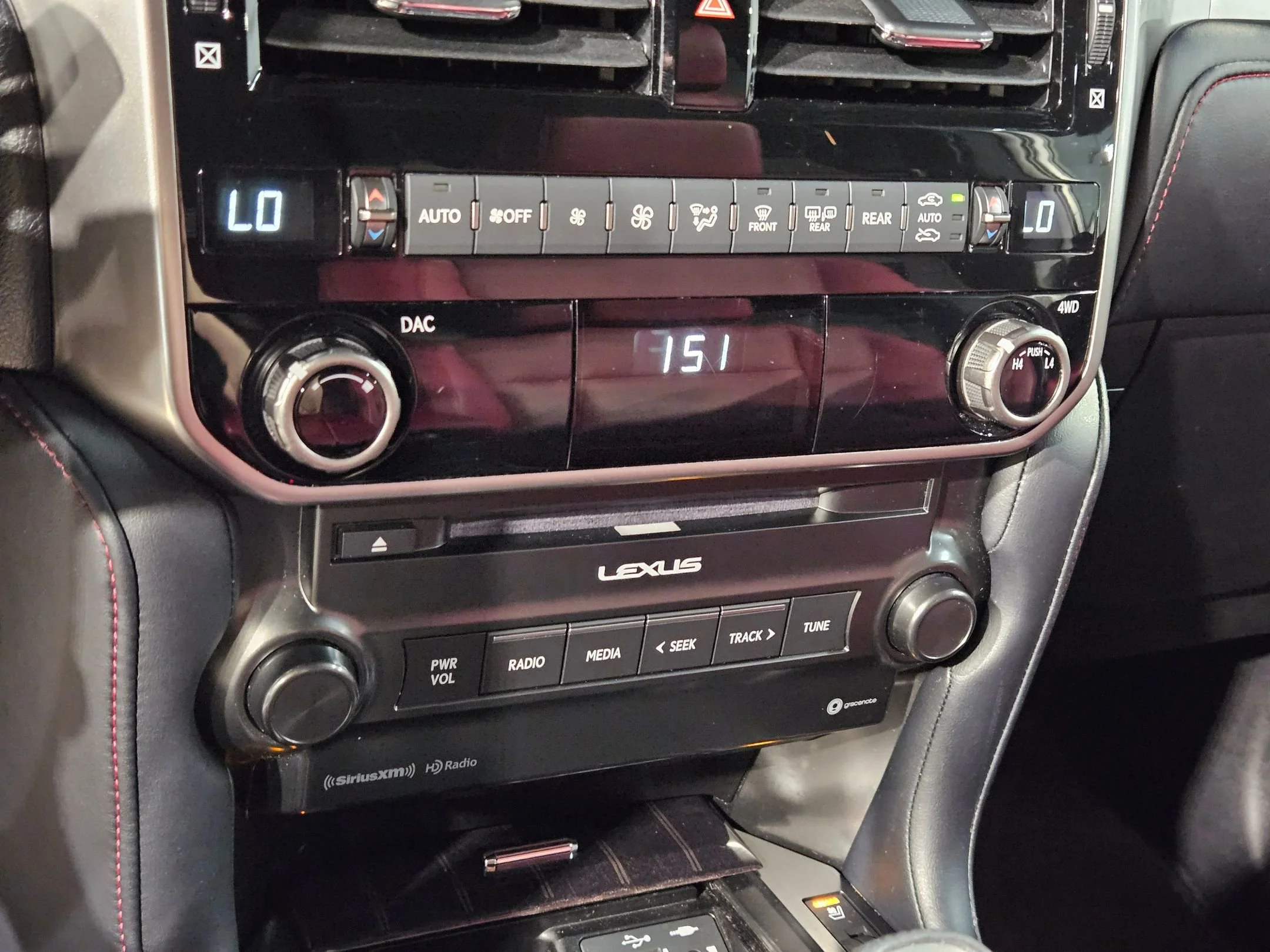 2023 Lexus GX PREMIUM - Photo 32