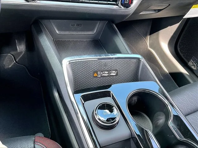New 2027 Polar White Tricoat Chevrolet RS image 26