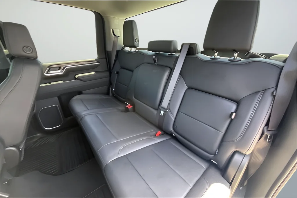Used 2026 White Chevrolet LTZ image 19