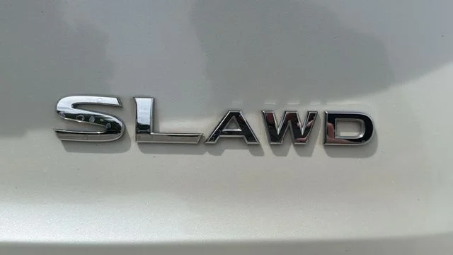 Used 2023 Pearl White Tricoat Nissan SL image 66