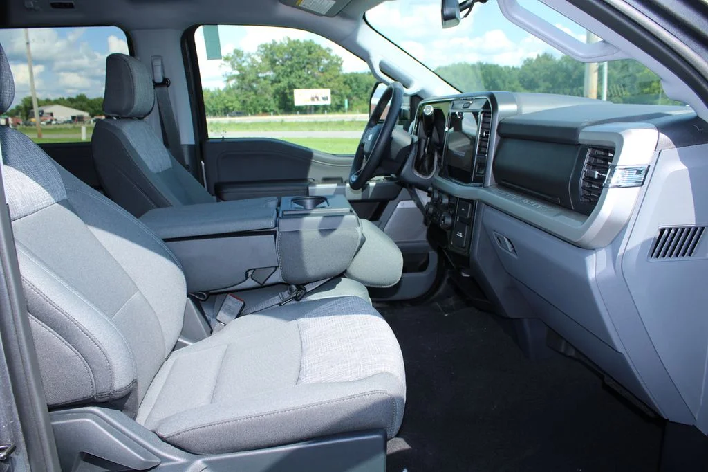 New 2026 Carbonized Gray Metallic Ford F-250® XLT image 37