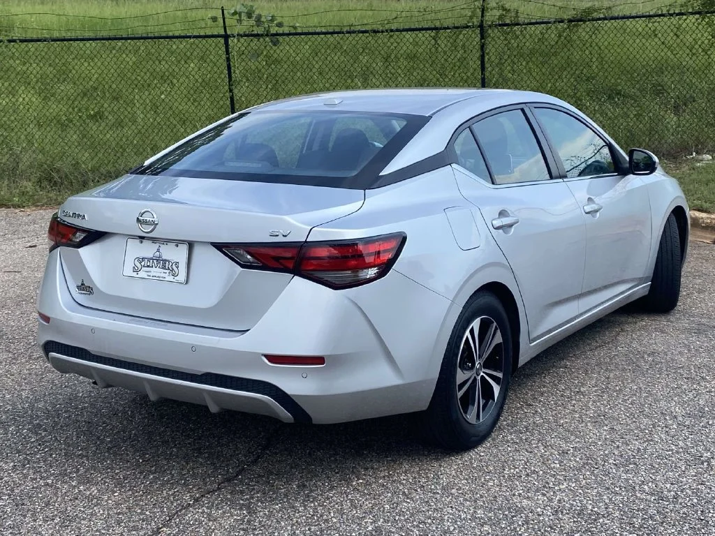 Certified Used 2022 Silver Nissan SV image 9