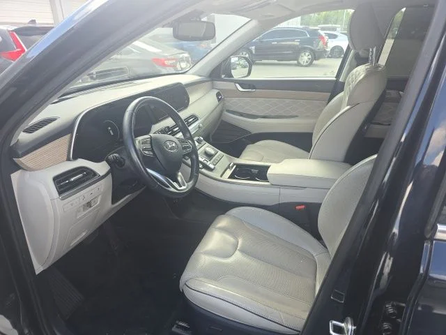 Used 2022 White Hyundai Calligraphy image 2
