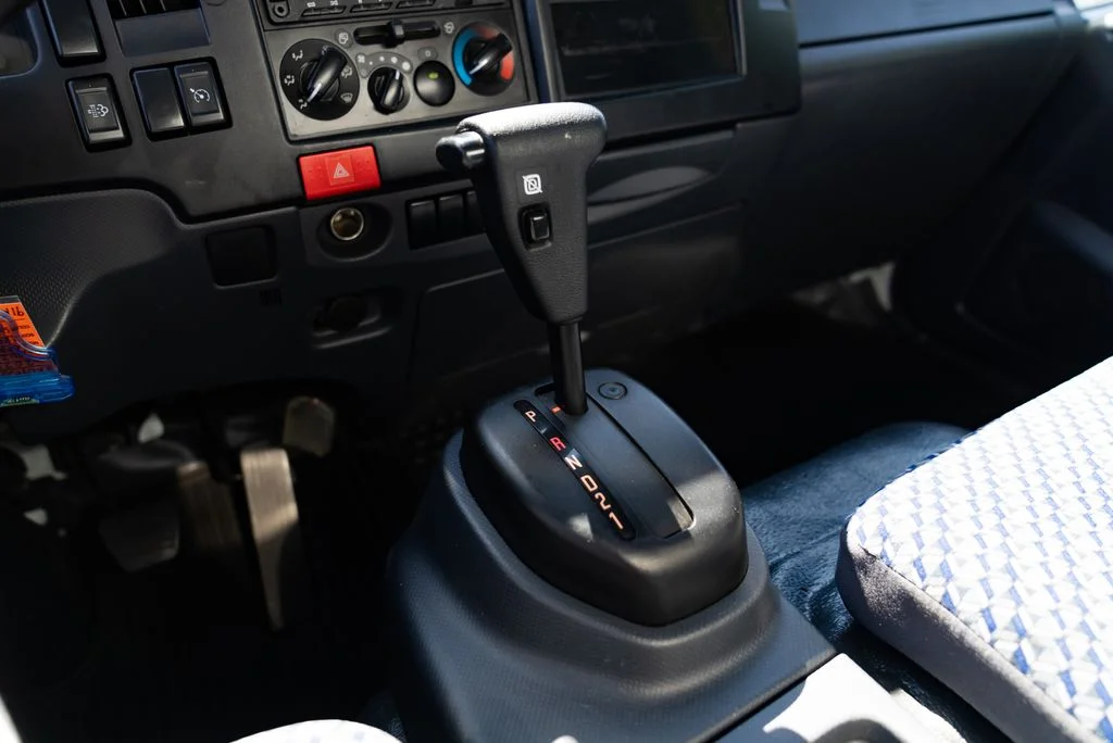Used 2023  Isuzu  image 14