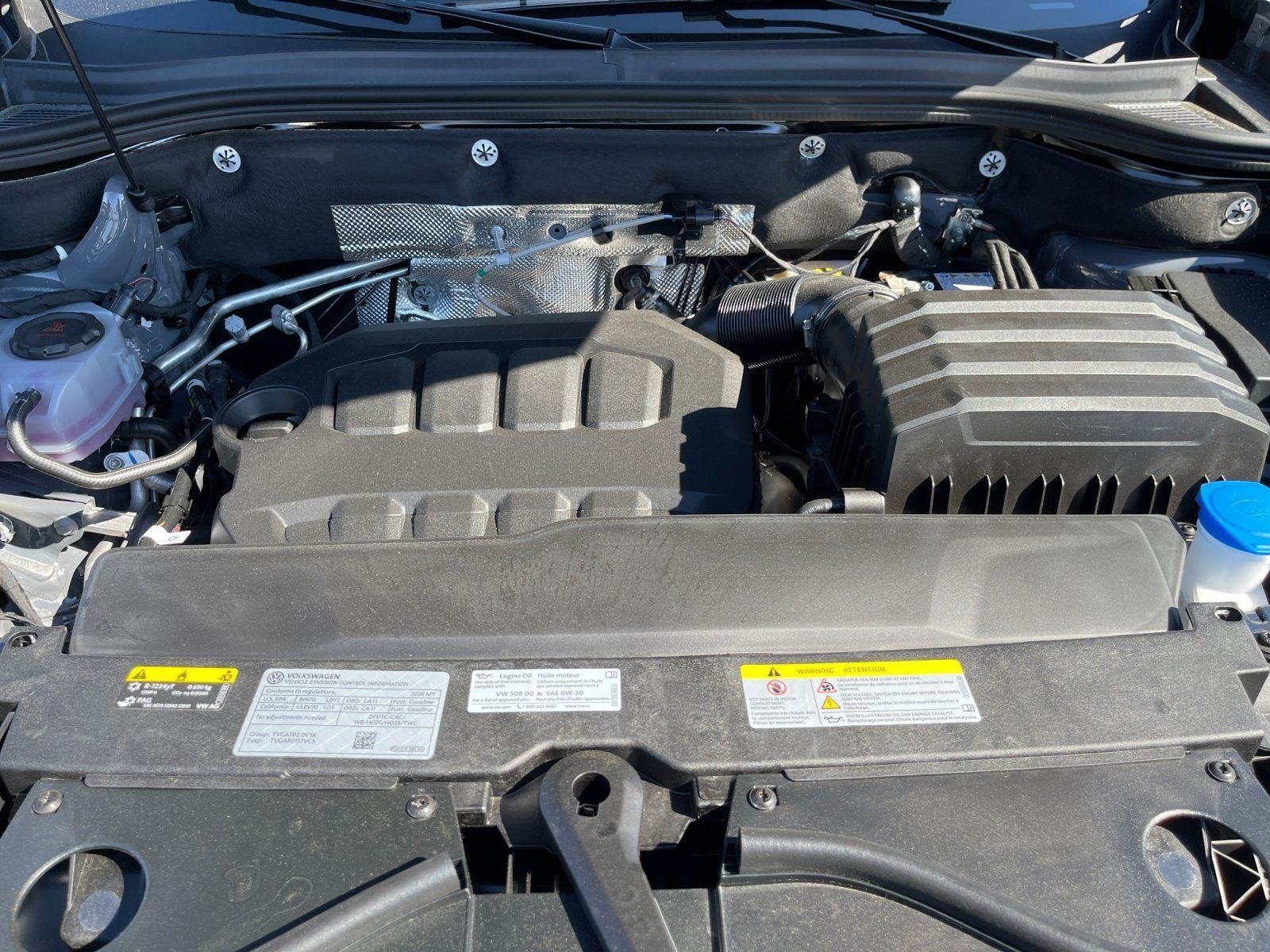 New 2026 Pure Gray Volkswagen 2.0T SEL Premium R-Line image 9