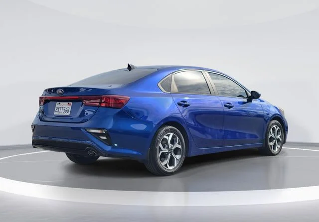Certified Used 2021 Deep Sea Blue Kia LXS image 4